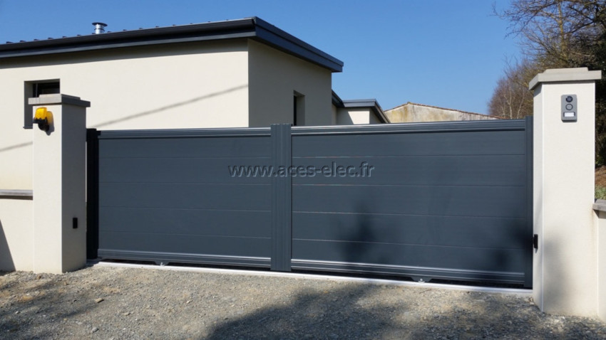 pose Portails Alu coulissants 4m alu contemporain ral 7016 sablé à Cerizay proposé au catalogue fabricants