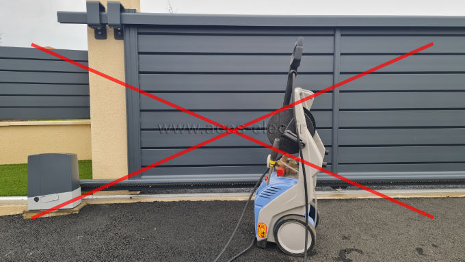 Le nettoyeur haute pression n'est pas recommandé pour nettoyer une menuiserie extérieur