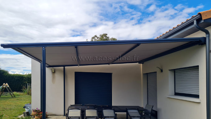 installation d'une pergola en aluminium à maulevrier.